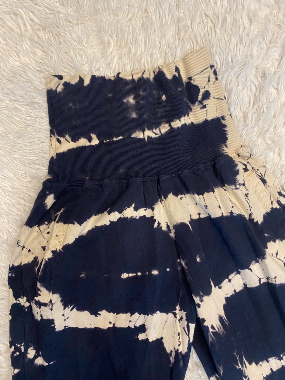 Young Fabulous & Broke YFB Blue & Cream Tie Dye Joggers NWOT Medium - Picture 2 of 9